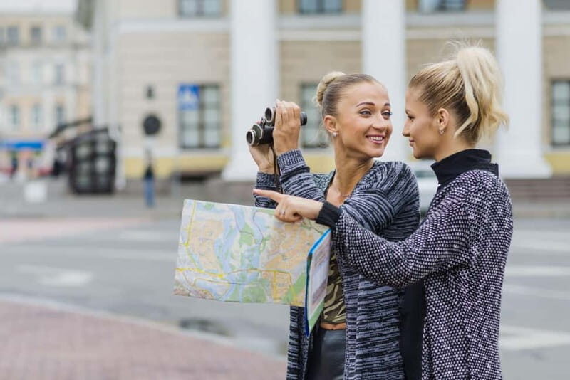 Schwerin: Express Walk with a Local - Practical Tips for Booking