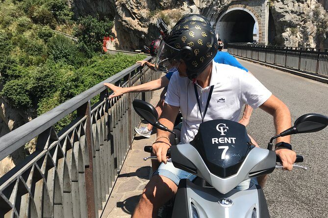 Scooter rental on the Amalfi Coast - Key Points
