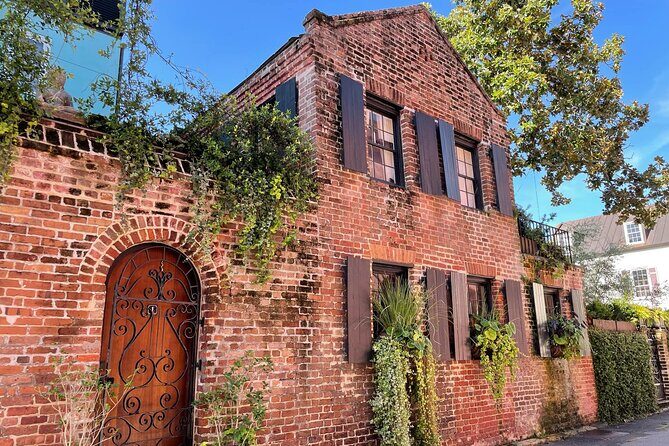 Scottish and Irish Connection Charleston Heritage Walking Tour - What to Expect from This Heritage Walking Tour