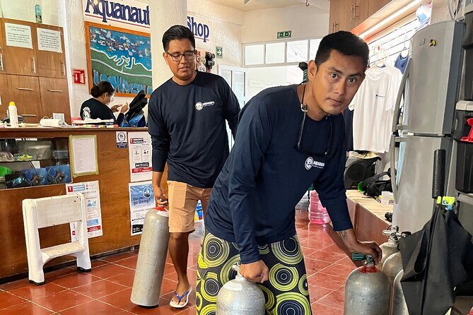 Scuba Diving around the Riviera Maya Reefs - Who is this tour best suited for?