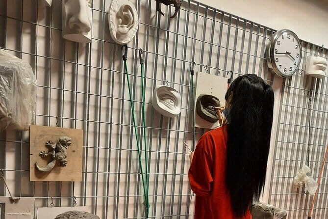 Sculpture Clay modeling class in Florence - Who Will Love This Experience?