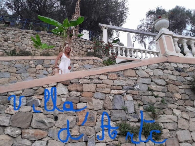 Sculpture in Ventimiglia,classic modelling class in Italy - FAQ