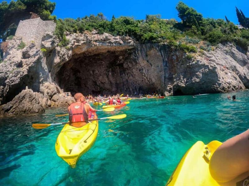 Sea Kayaking - The Experience from Travelers’ Perspectives