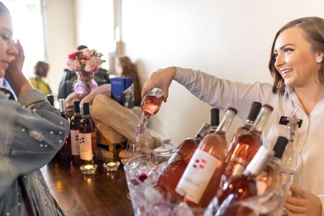 Seattle Mystery Walking Tour - Key Points