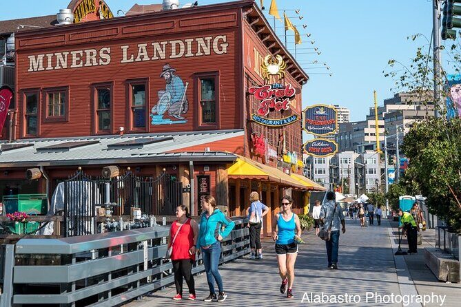 Seattle Sightseeing Scenic Guided Tour and Hop On Hop Off Pass - Frequently Asked Questions