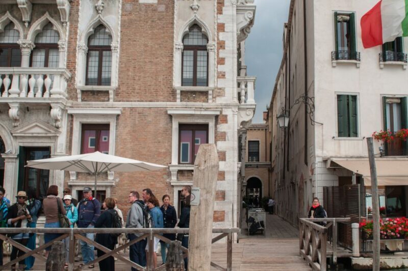 Secret Venice & Gondola Tour - A Closer Look at the Secret Venice & Gondola Tour