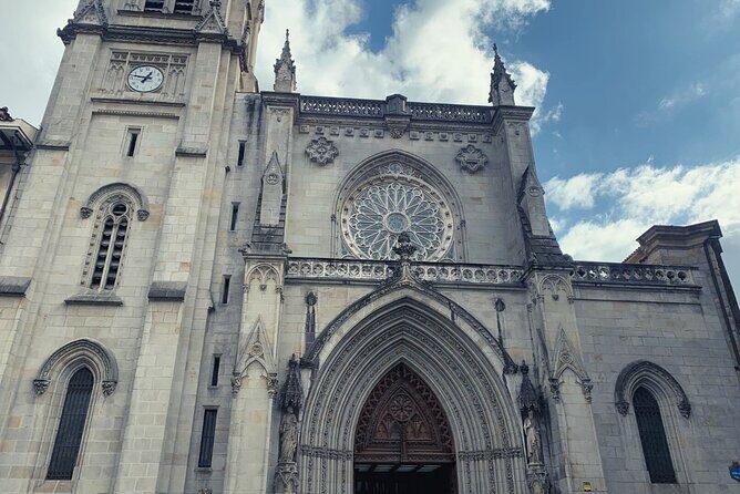 Secrets of Casco Viejo: Self-Guided Puzzle Adventure in Bilbao - Who is this tour best suited for?