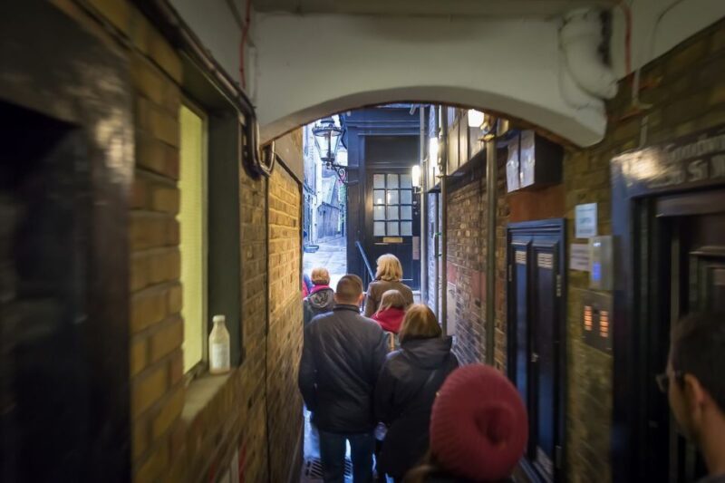 Secrets of London Walking Tour - An In-Depth Look at the Secrets of London Tour