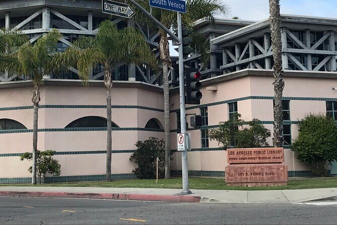 Secrets of Venice Boardwalk: Self-Guided Puzzle Adventure in LA - Who Will Love This Tour?