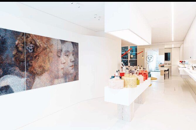 See 15 plus Paris Sights Tour and Fun Perfume Experience - An In-Depth Look at the Tour Itinerary