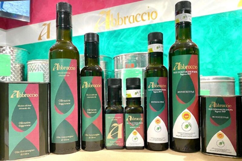 Seggiano: Typical Tuscan Farm Tour with Olive Oil Tasting - Discovering the Charm of a Typical Tuscan Farm Tour with Olive Oil Tasting