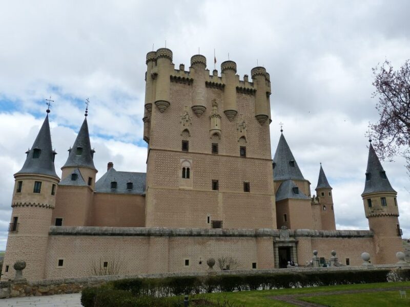 Segovia: Guided Walking Tour with Alcázar Entry - Final thoughts