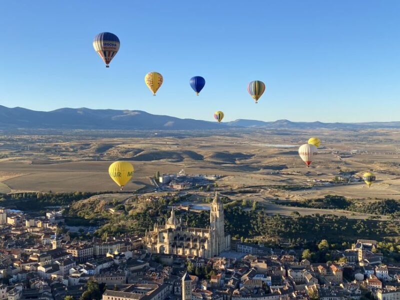 Segovia: Hot-Air Balloon Flight with Optional 3-Course Lunch - Key Points