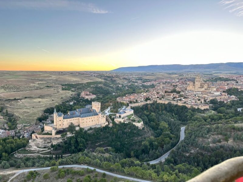 Segovia: Hot-air balloon ride with cava toast - Key Points