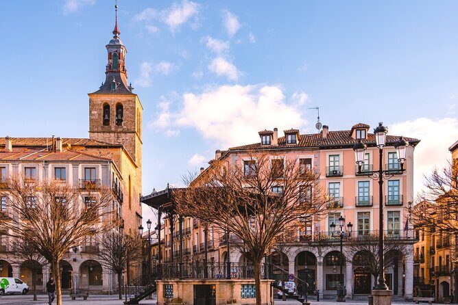 Segovia Scavenger Hunt and Sights Self-Guided Tour - Who Should Consider This Tour?