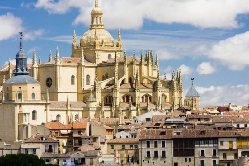Segovia: Self-Guided Audio Tour on Your Phone - Key Points