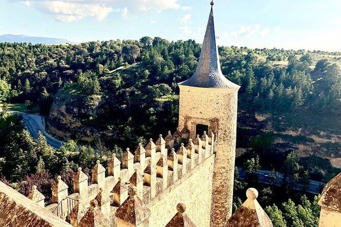 Segovia with Winery & Tasting Small Group Tour from Madrid - FAQ