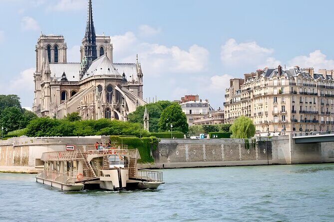 Seine River 1-Hour Sightseeing Cruise from the Eiffel Tower - FAQ