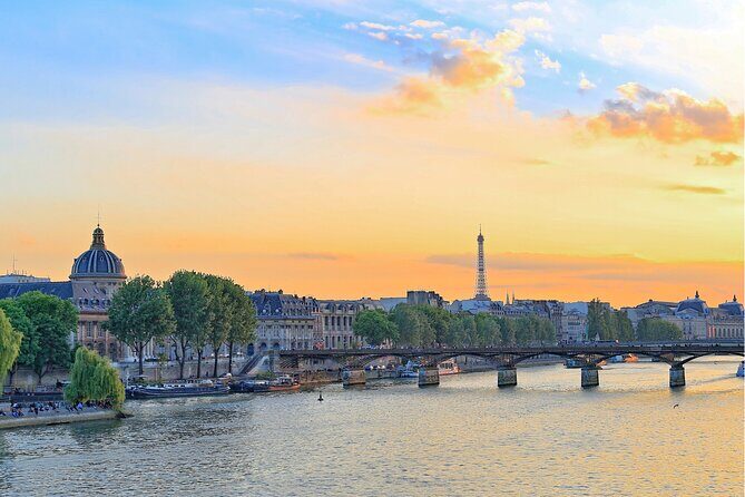 Seine River Cruise flexible ticket with Audio in Paris - 1 Hour - Who Will Love This Tour?