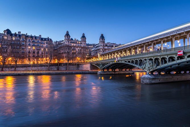 Seine River Cruise & French Crepe Tasting by the Eiffel Tower - FAQs