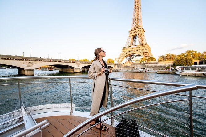 Seine River Direct Access Guided Cruise by Vedettes de Paris - A Detailed Look at the Seine River Guided Cruise