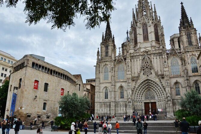 Self Audio Guided Tour in Gothic Quarter of Barcelona - An Honest Look at the Self-Guided Experience