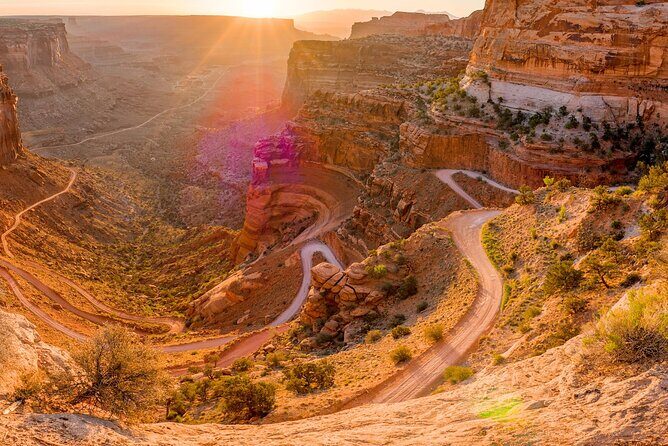 Self Guided Audio Driving Tour of Canyonlands - Stop 6: Upheaval Dome