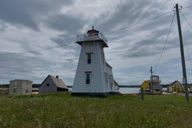 Self Guided Audio Driving Tour of the North Shore of PEI - Is It Worth It?