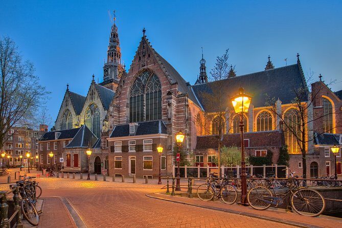 Self-Guided Audio Tour of The Red Light District - An Honest Look at the Self-Guided Audio Tour