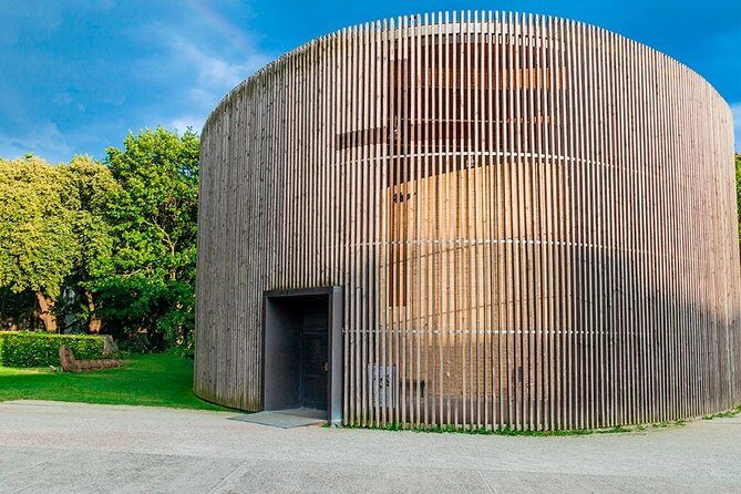 Self-Guided Audio Tour-The Fall of the wall: A light for humanity - Practicalities and Tips