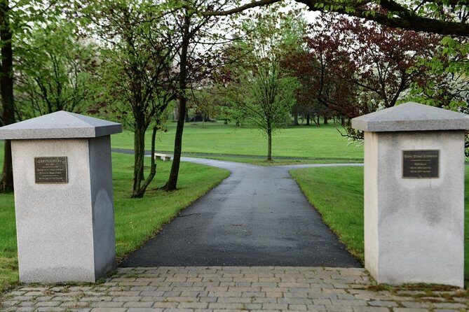 Self-Guided Augusta Scavenger Hunt: Americas Dearest Capital - Landmark Highlights and Challenges