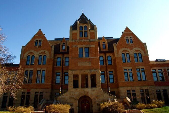 Self-Guided Boulder Scavenger Hunt: Along The Foothills - Who Should Consider This Experience?