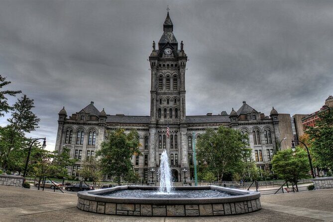 Self-Guided Buffalo Scavenger Hunt: Roaming Buffalo - Key Points