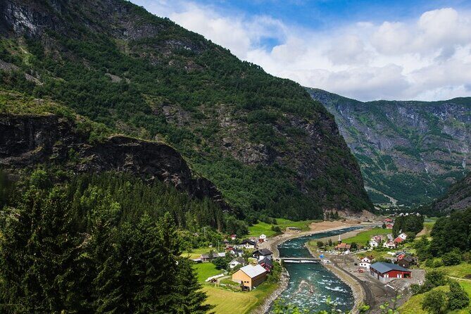 Self-guided day tour From Bergen to Flam All Inclusive roundtrip - Analyzing the Value
