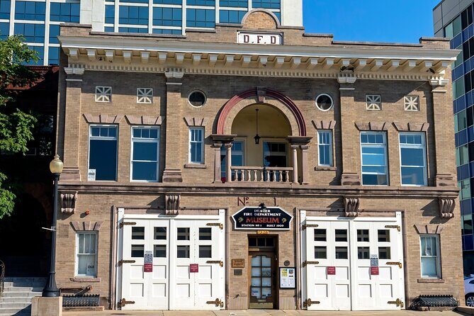 Self-Guided Denver's Golden Treasure Scavenger Hunt - What’s in Store on the Denver Scavenger Hunt?