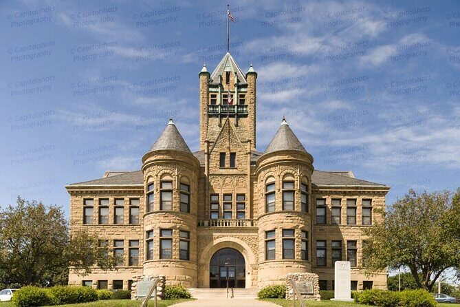 Self-Guided Iowa Scavenger Hunt: City of Literature - Exploring What You Can Expect from the Hunt