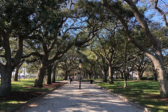 Self Guided Patriot Escape Scavenger Hunt and Free Museum - Key Points