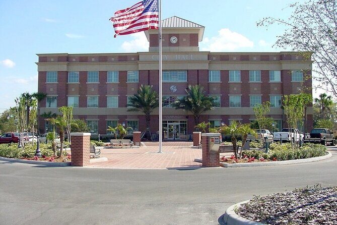 Self Guided Plant City Scavenger Hunt: The Strawberry Capital - Key Points