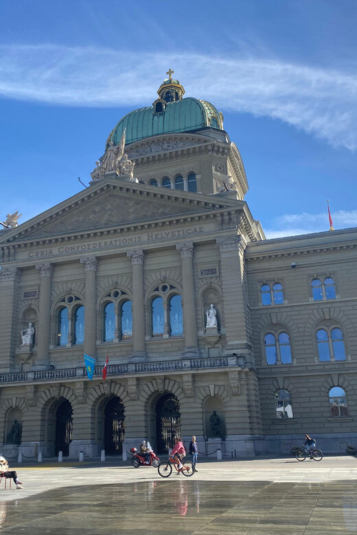 Self-Guided Reading City Tour in Bern - What Are the Main Highlights?