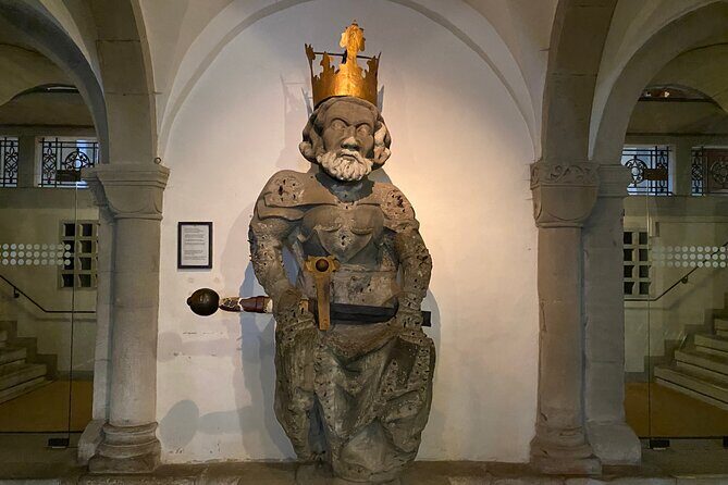 Self-Guided Reading City Tour in Zurich - FAQ