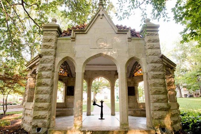 Self-Guided Scavenger Hunt: Bloomington Scenic Southern Indiana - Key Points