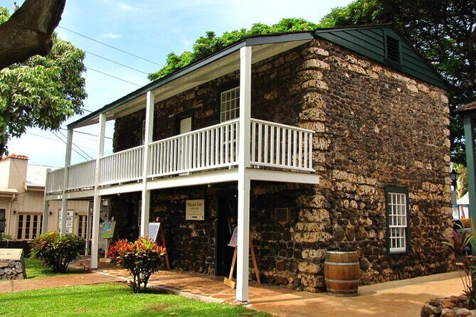 Self-Guided Scavenger Hunt: Lahaina Over The Rainbow - What Could Be Improved?