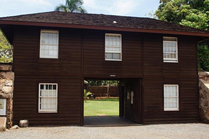 Self-Guided Scavenger Hunt: Lahaina Over The Rainbow - Is This Tour Right for You?