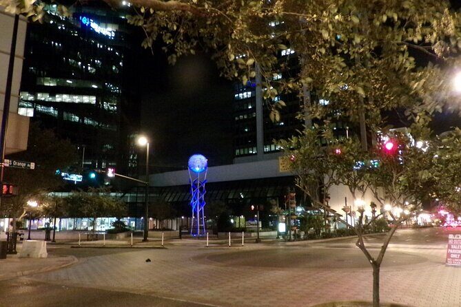 Self-Guided Scavenger Hunt: Lake Eola's Art Scene & Scenery - How It Compares to Other Experiences