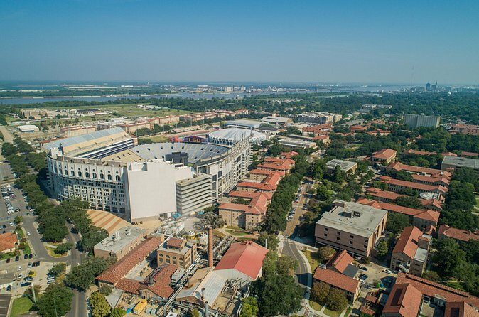 Self Guided Scavenger Hunt LSU Bayou Bengal Bonanza Hunt - Who Should Consider This Experience?