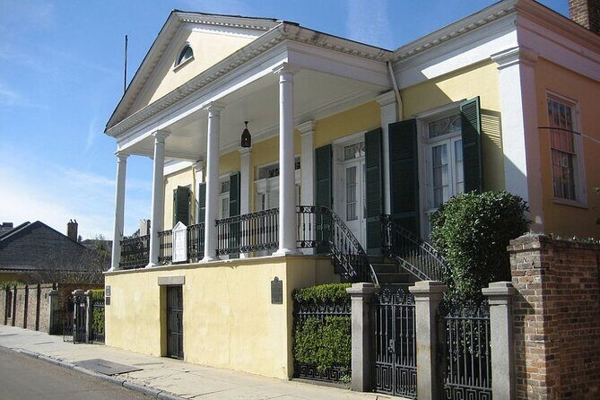 Self Guided Scavenger Hunt: New Orleans Ghost Tour - The Pros and Cons