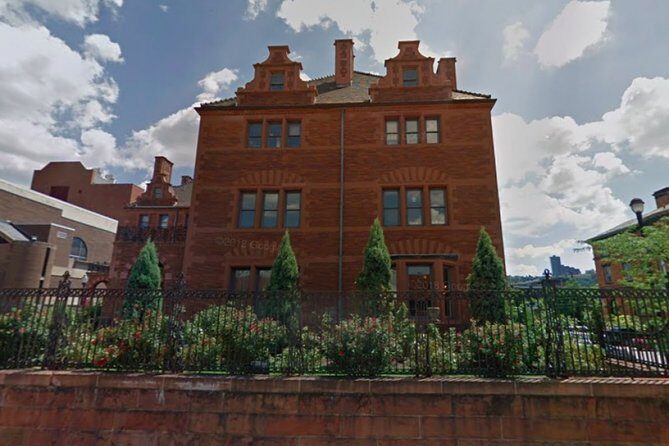 Self-Guided Scavenger Hunt: Pittsburgh's Cultural Side - What Is the Self-Guided Pittsburgh Cultural Scavenger Hunt?