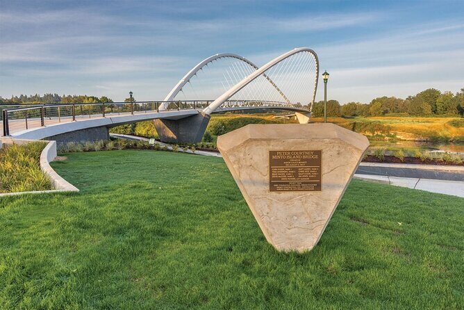 Self-Guided Scavenger Hunt: Salem Oregon's Beautiful Capital - The Overall Experience: Balancing Fun, Learning, and Flexibility