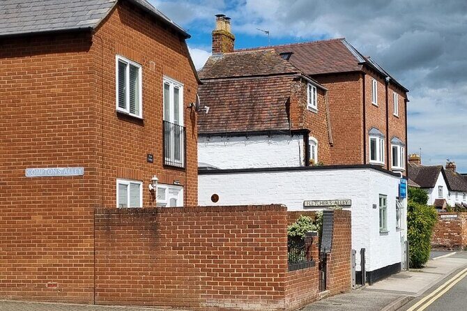 Self Guided Walk from Tewkesbury Abbey to Victoria Gardens - Key Points