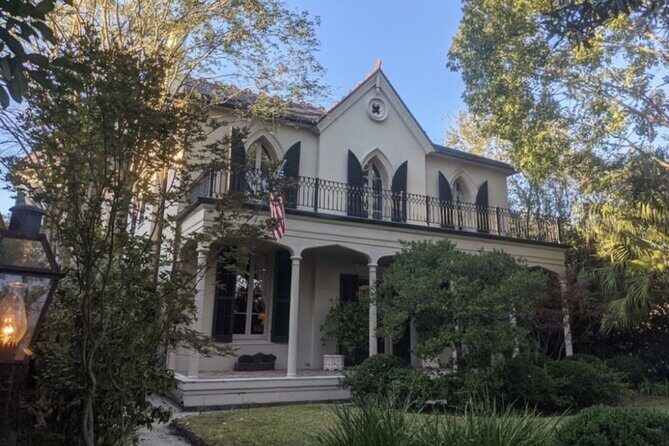 Self Guided Walking Tour of New Orleans' Historic Garden District - Frequently Asked Questions